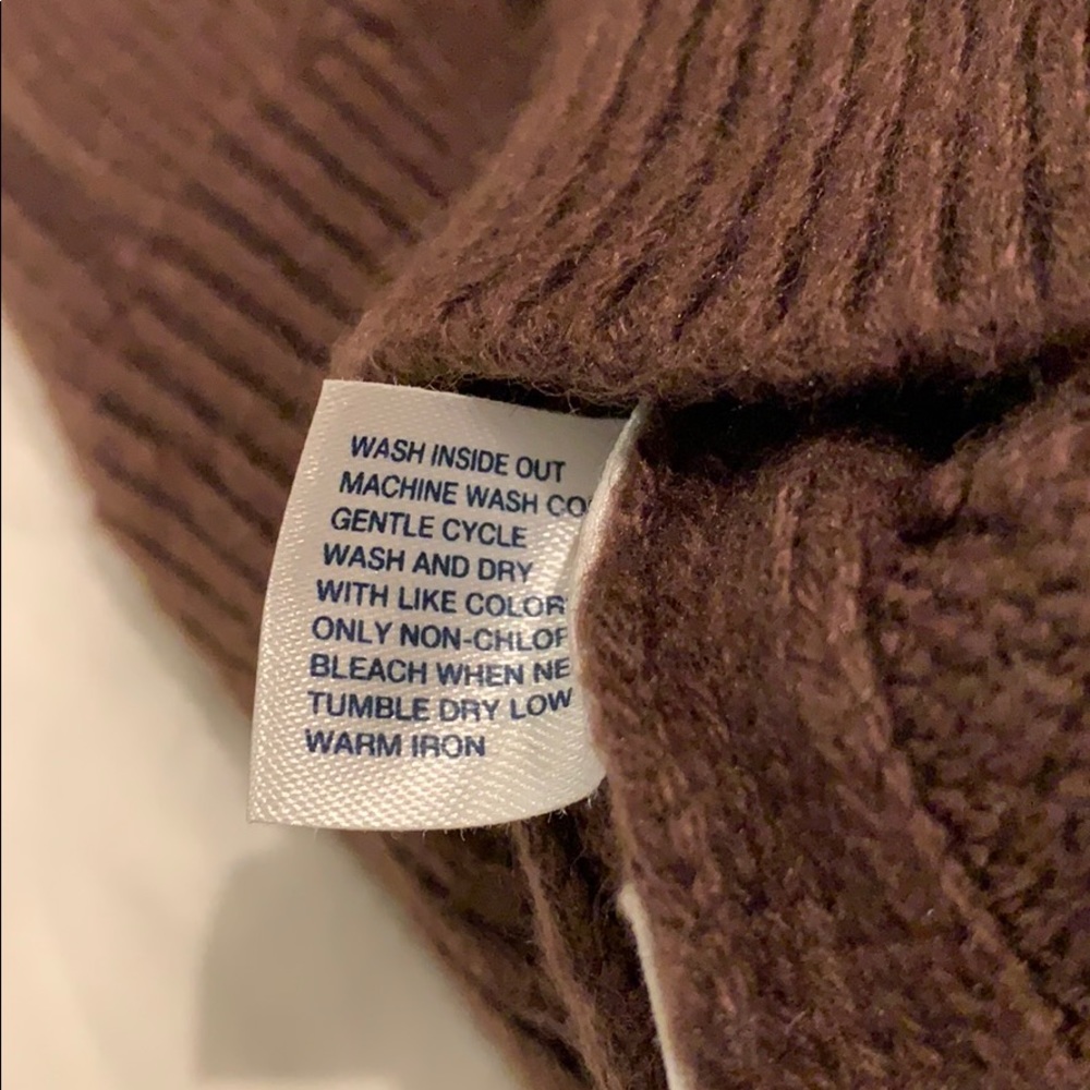 Gap Sweater - Picture 2 of 3